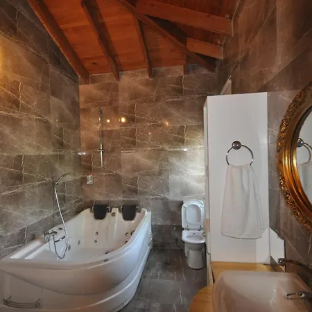 Koesk Hotel 3*