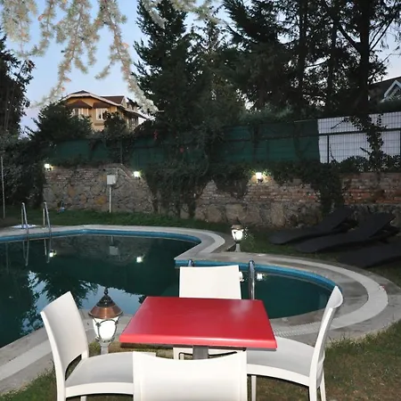 Koesk Hotel Tuzla